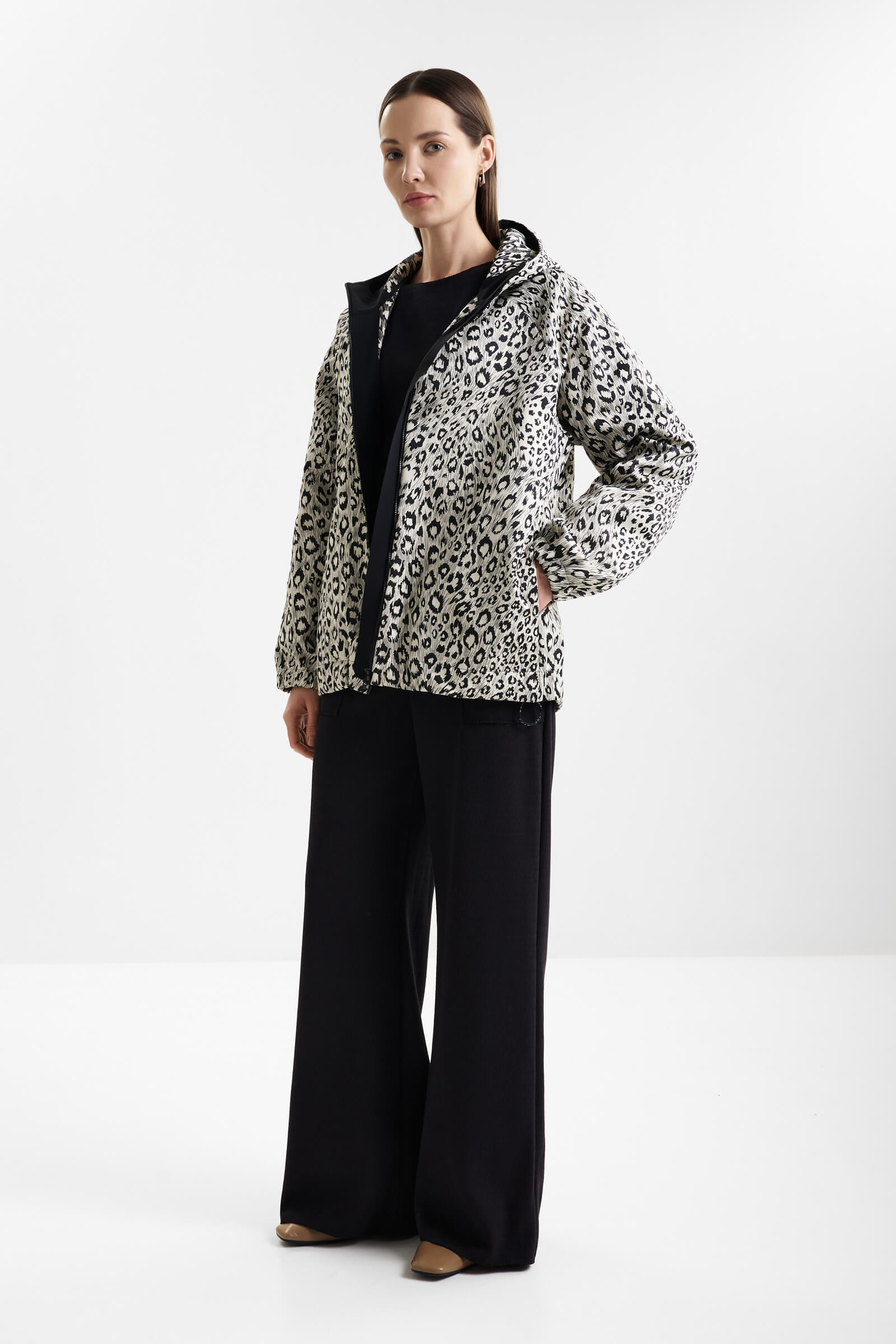 Ветровка на молнии с капюшоном Shan 