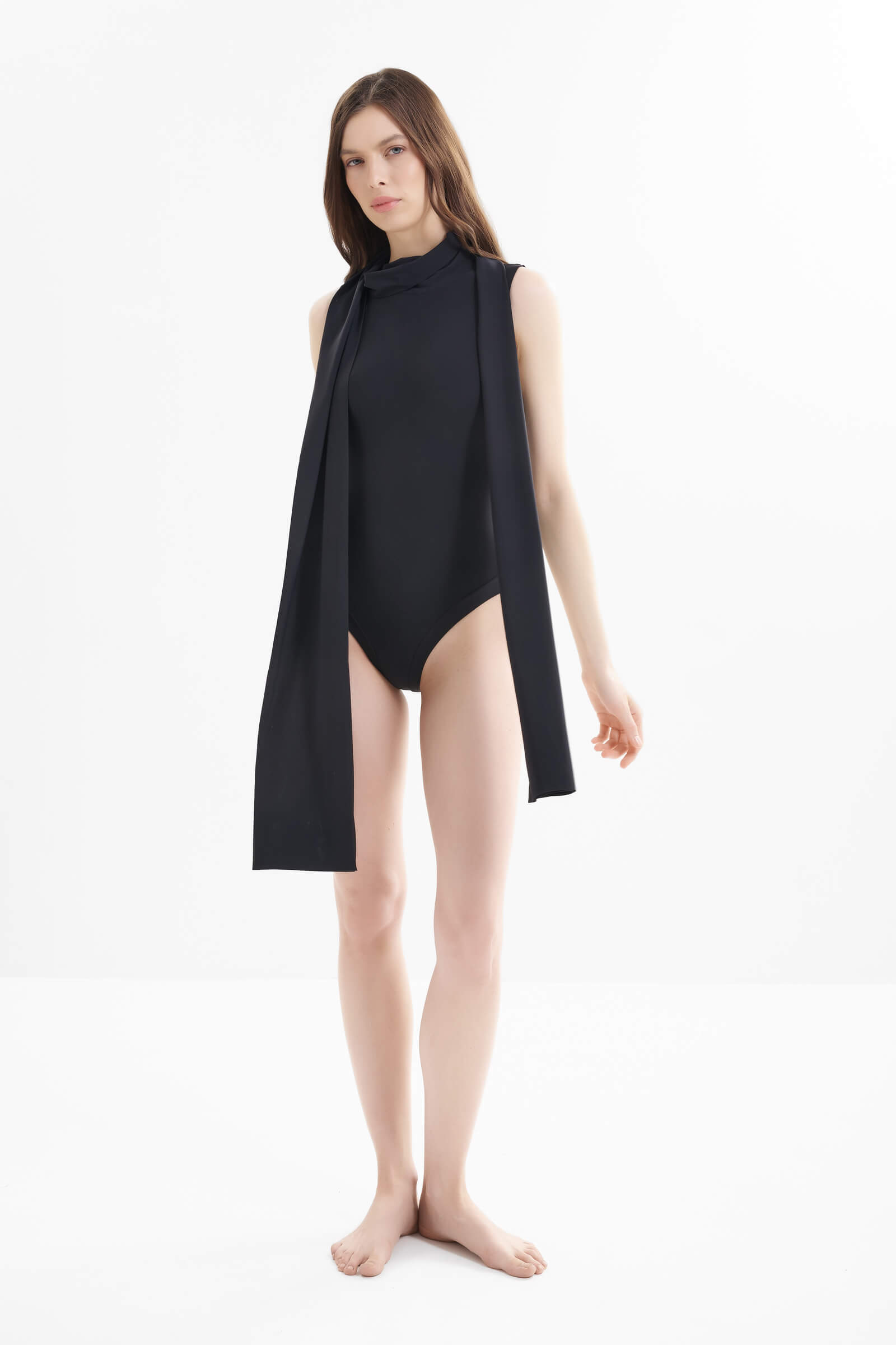 Слитный купальник с воротником-аскот Shan 