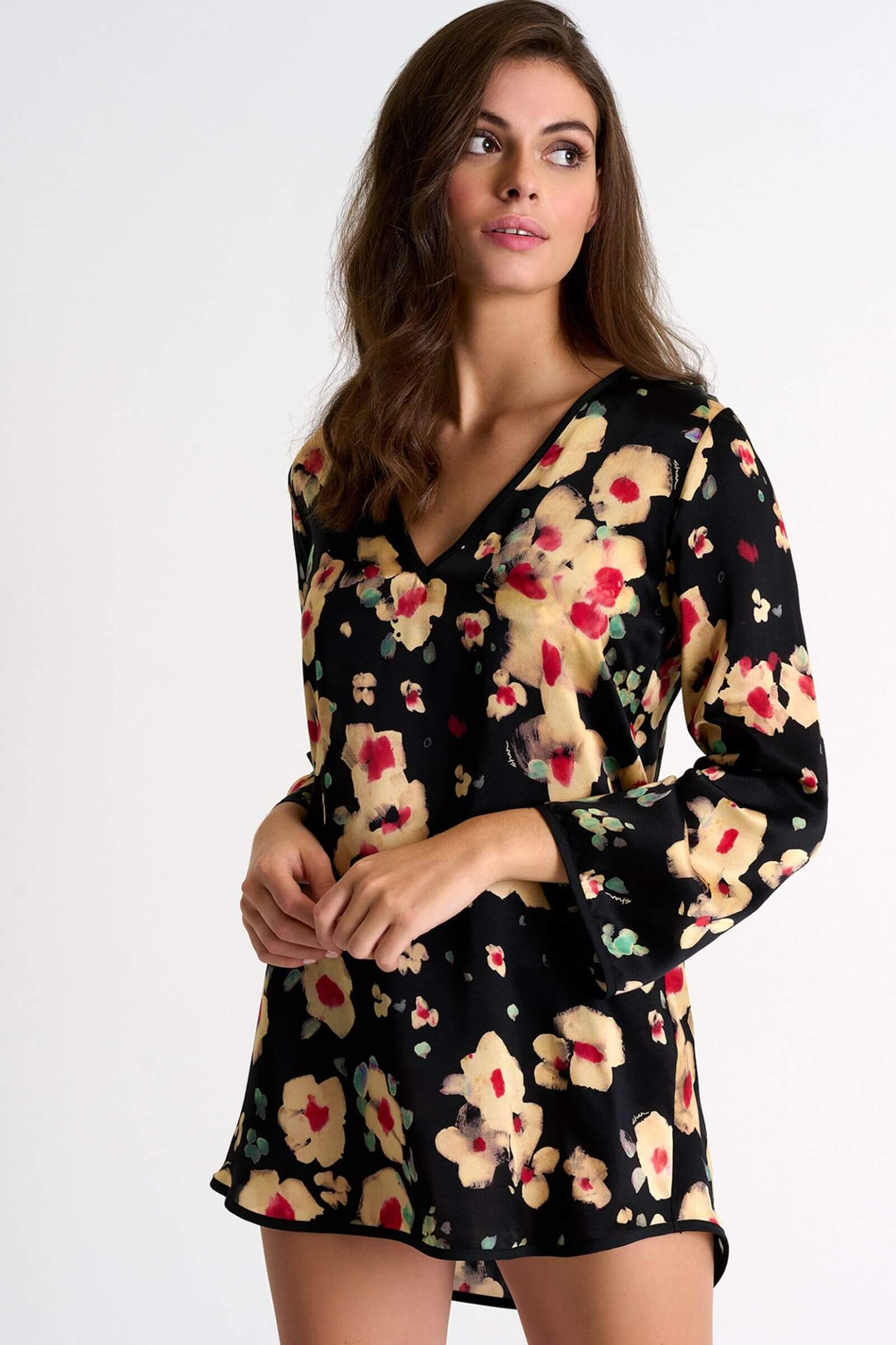 Блузка с V-образным вырезом Shan 