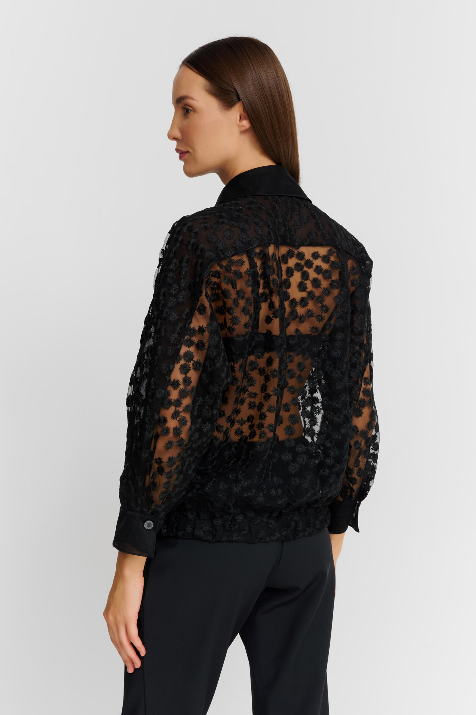 Прозрачная блуза на кнопках с цветочной вышивкой Shan 