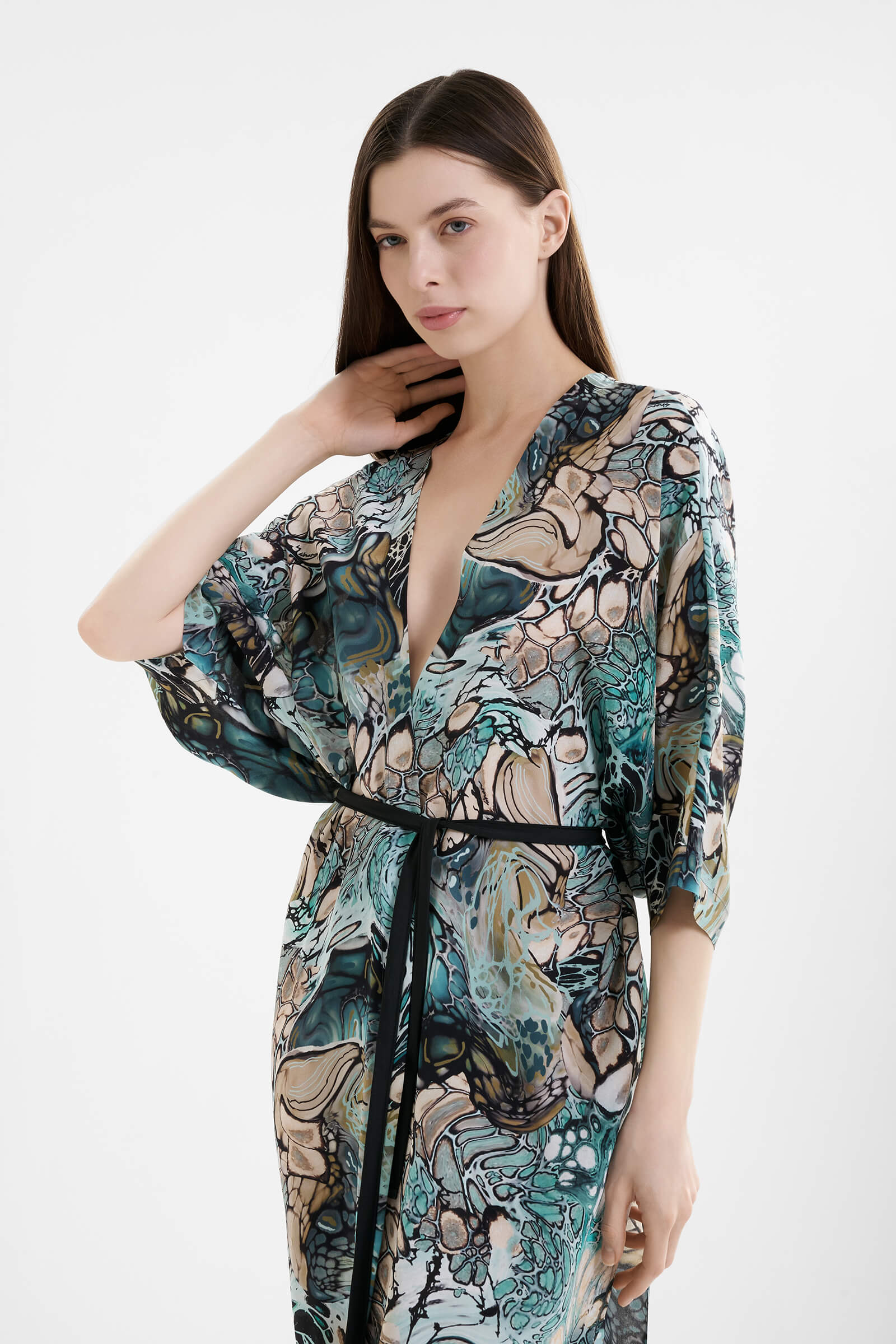 Пляжный халат с высокими разрезами Shan 