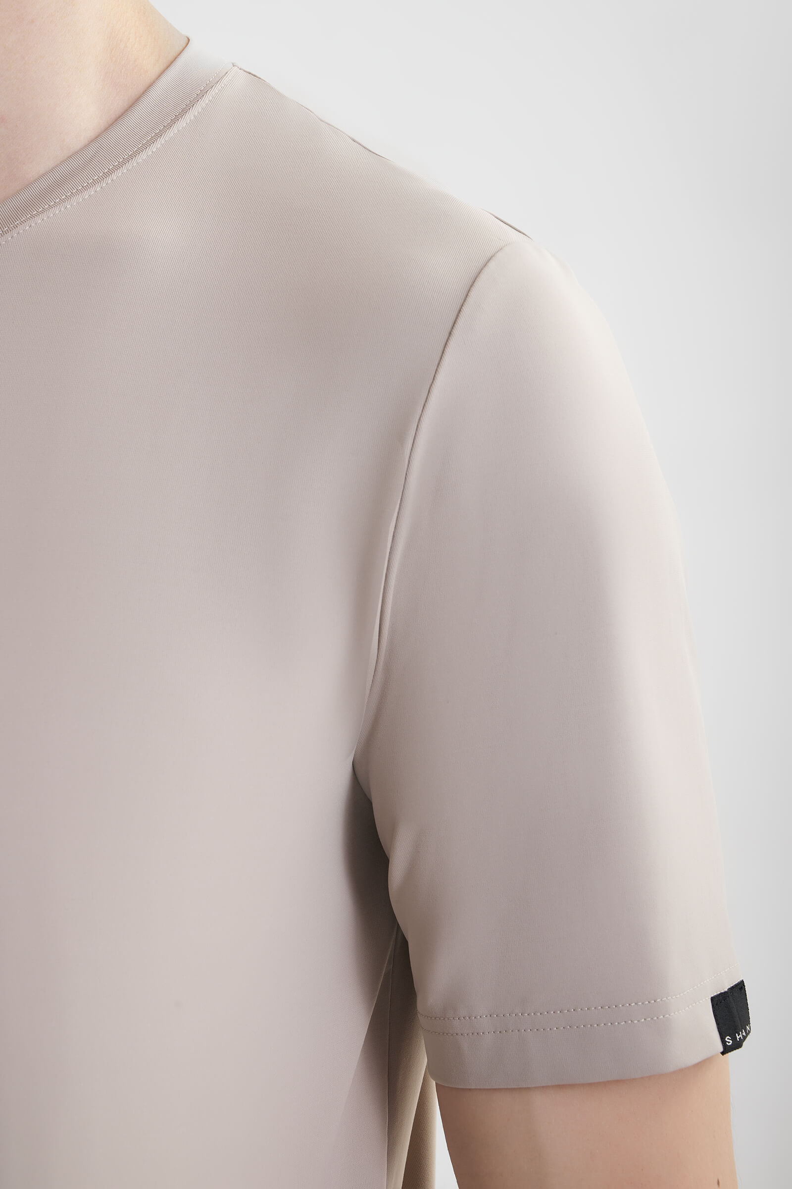 Базовая футболка с круглым вырезом Shan 