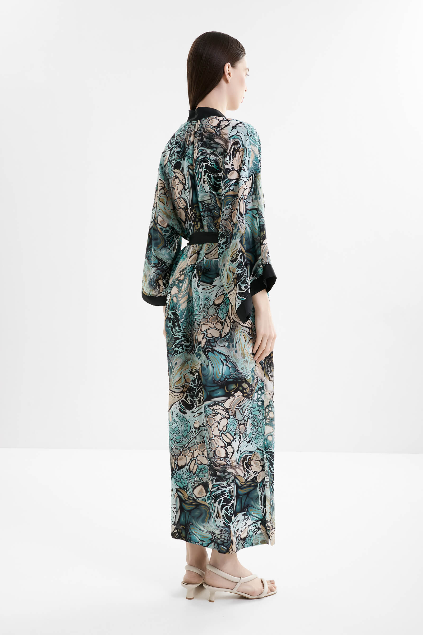 Шелковый пляжный халат Shan 