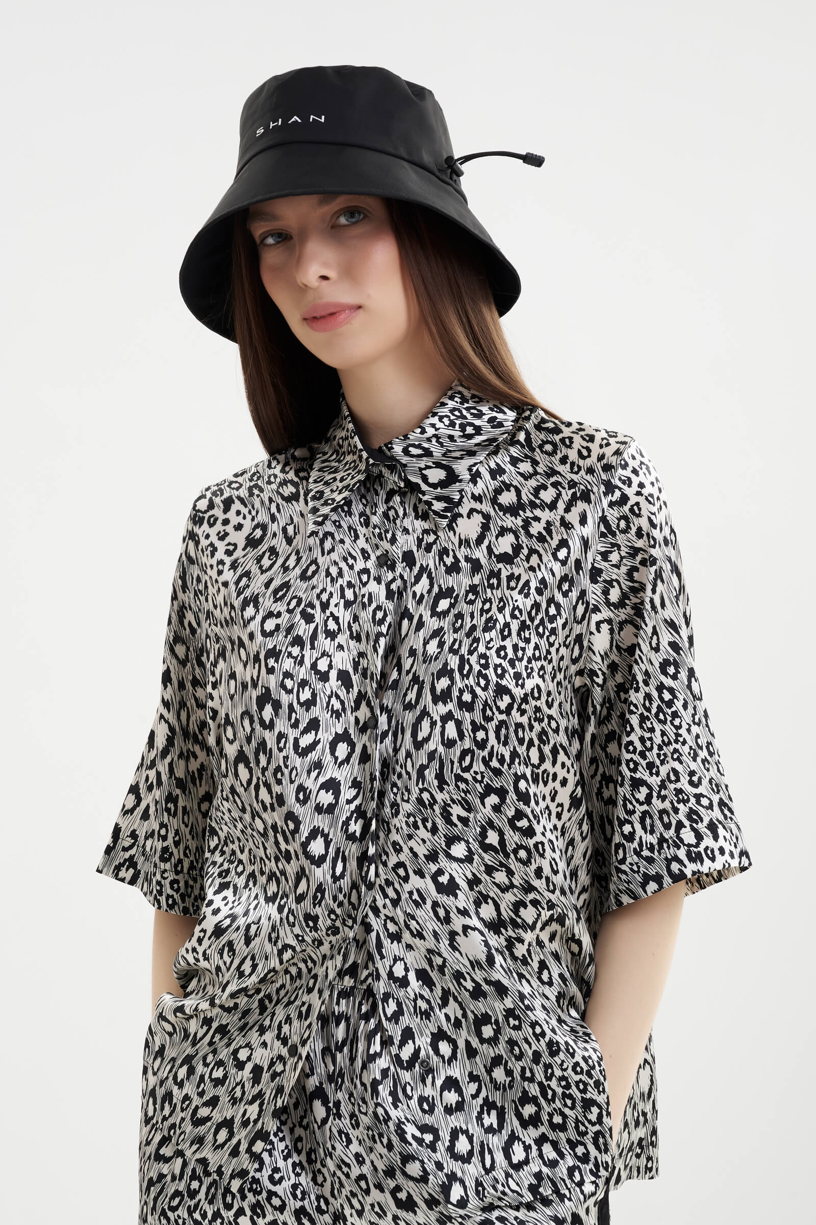 Панама с логотипом бренда Shan 