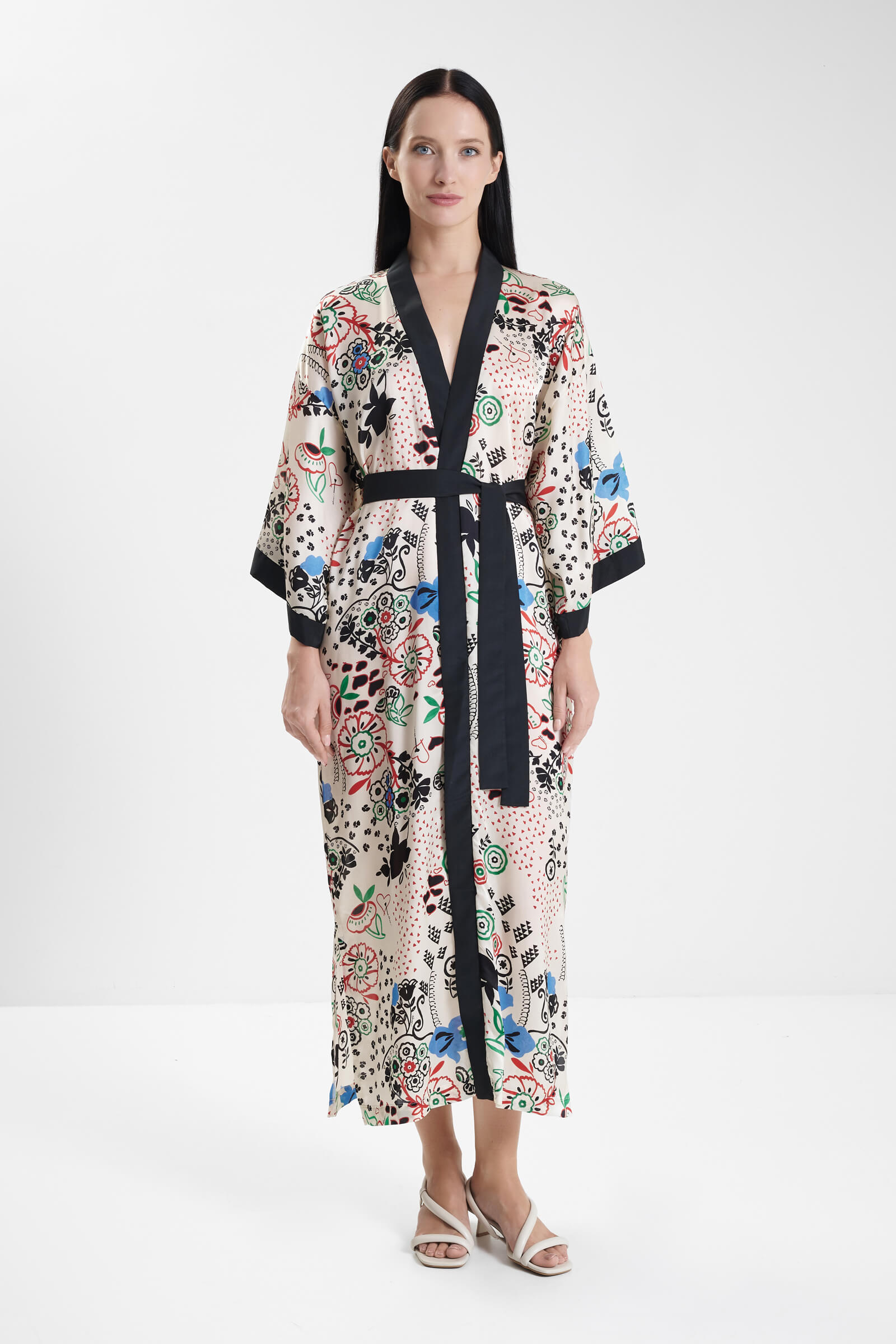 Шелковый халат с асимметричным рукавом Shan 