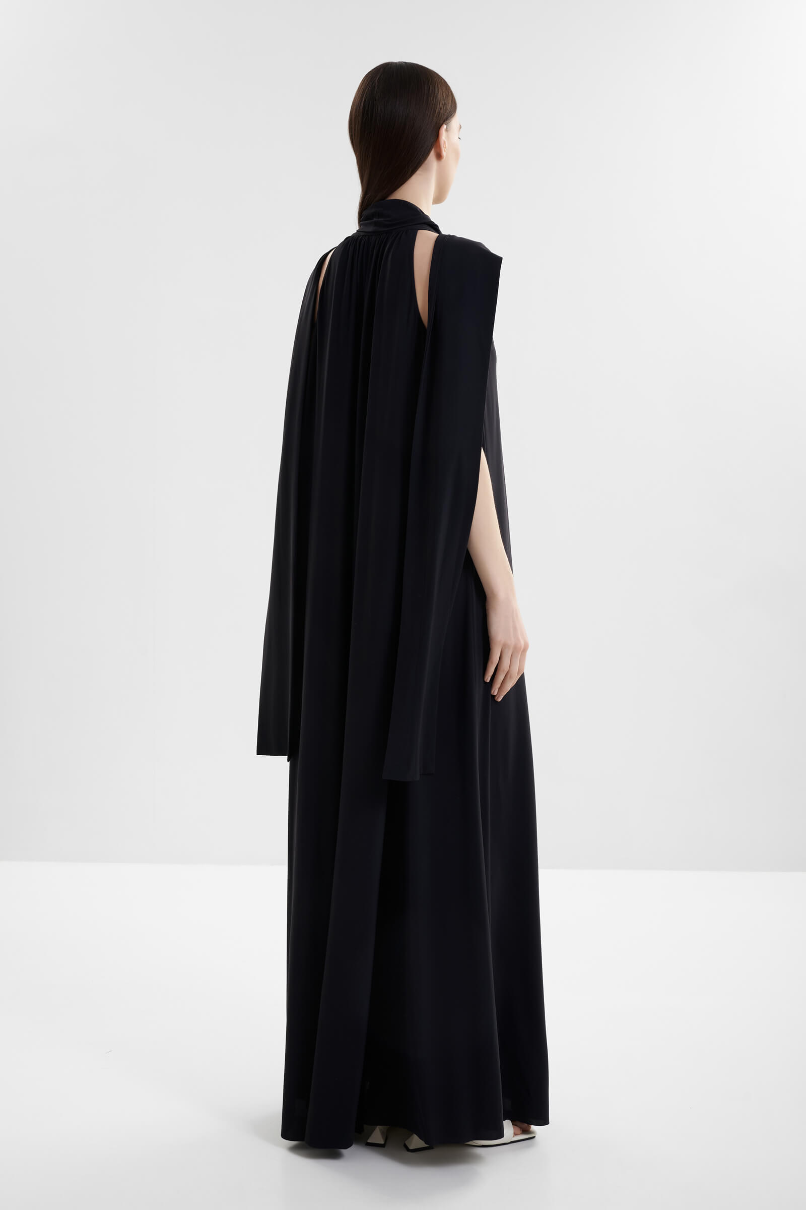 Платье макси с воротником-аскот Shan 