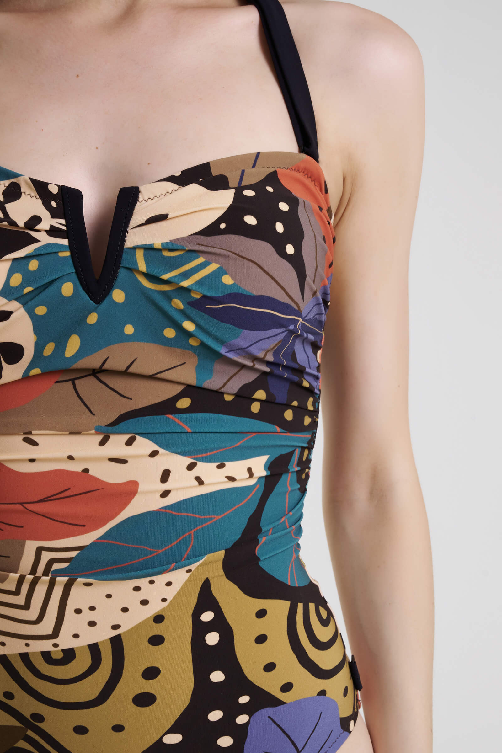 Слитный купальник со съемной бретелью Shan 