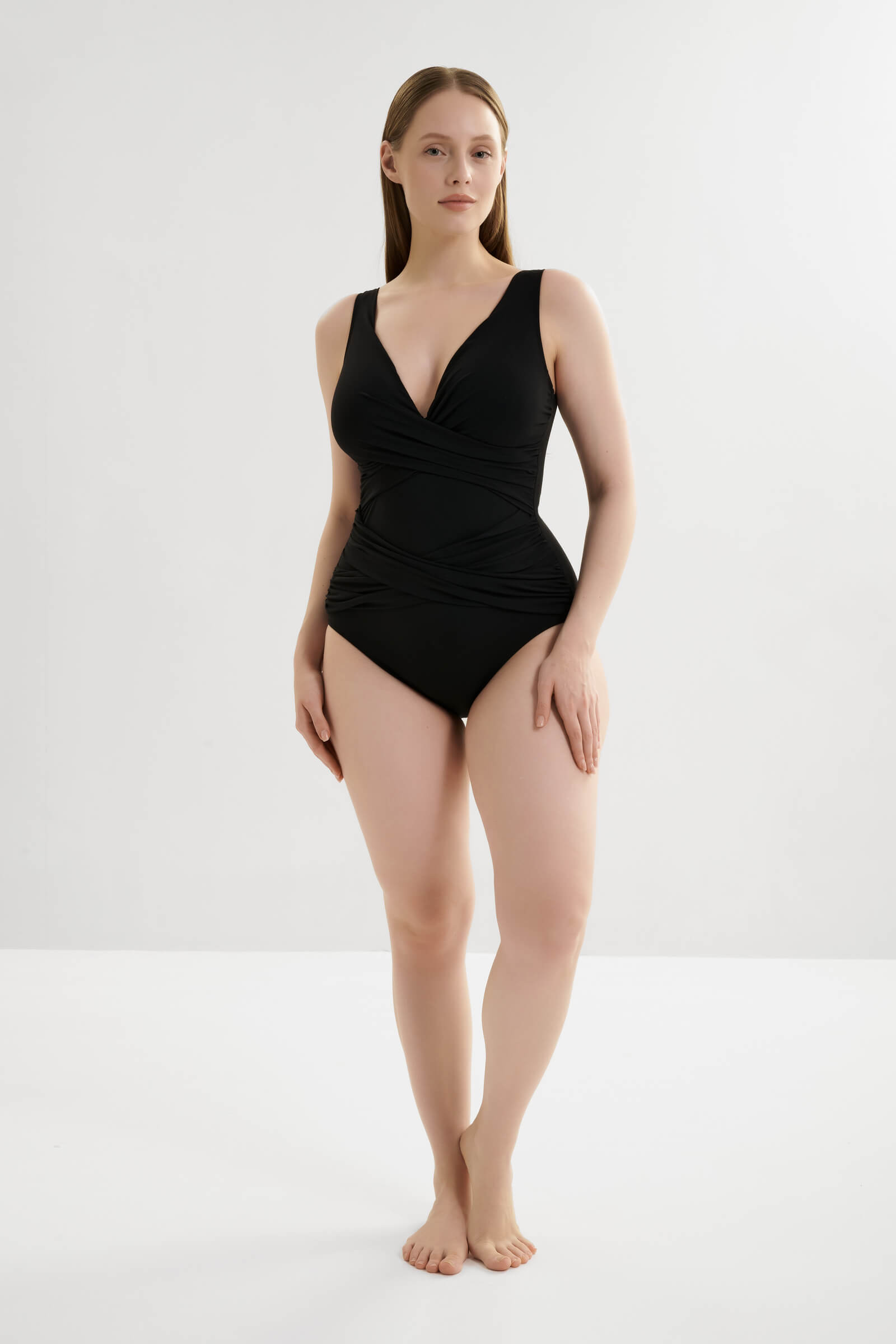 Слитный купальник на косточках Shan 