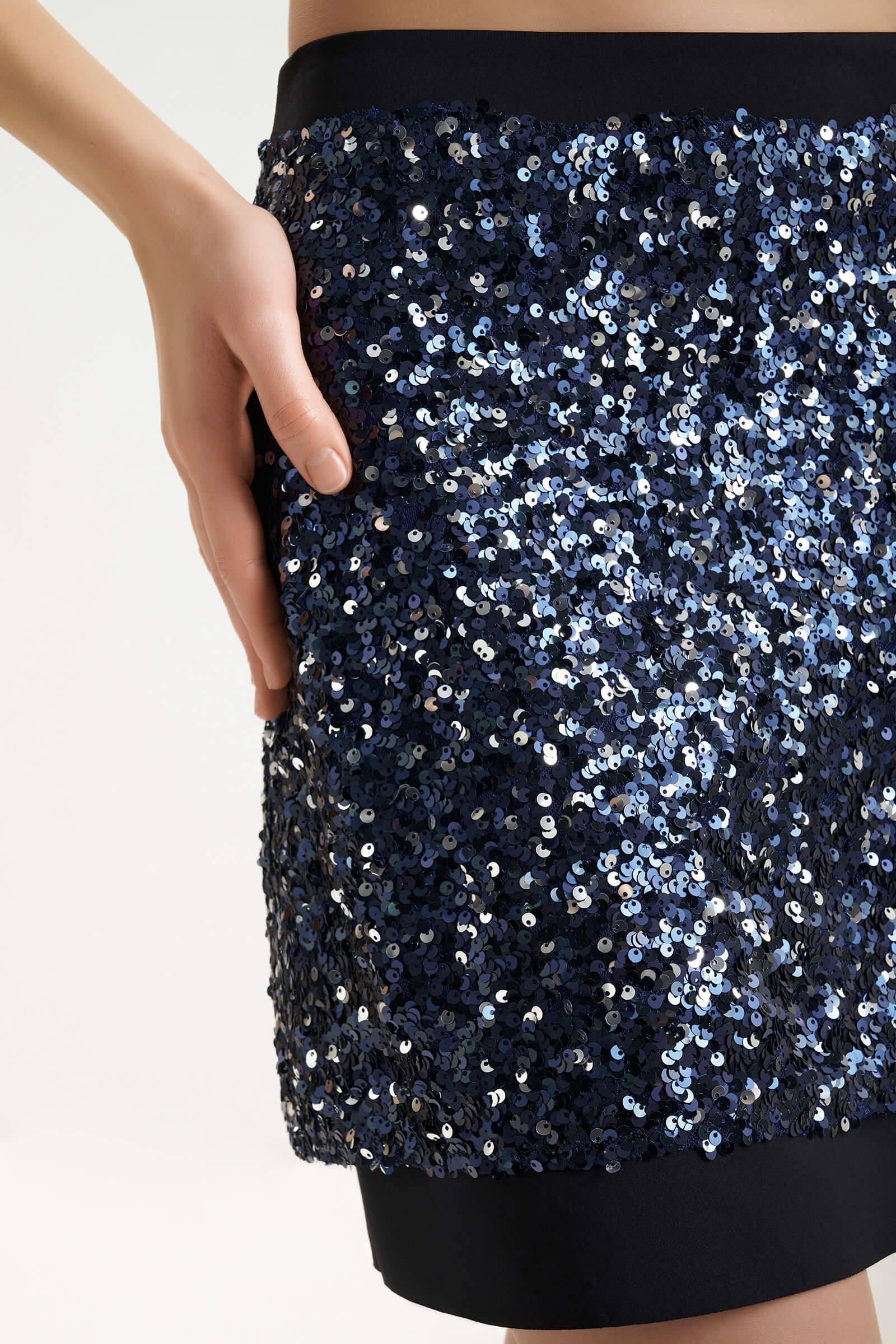 Мини юбка с пайетками Shan 