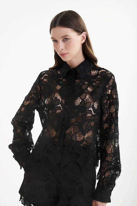 Рубашка из цветочного гипюра Shan  