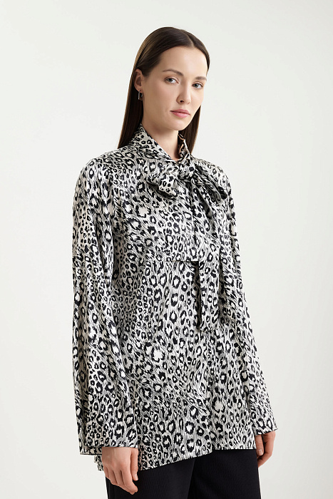 Шелковая блузка с воротником-аскот Shan  